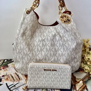 MICHAEL KORS VANILLA FULTON BAG AND WALLET